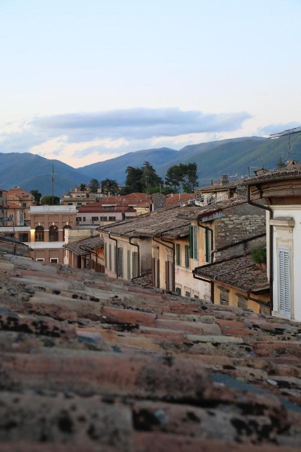 Apartmán Sotto I Tetti Del Borgo Spoleto Exteriér fotografie